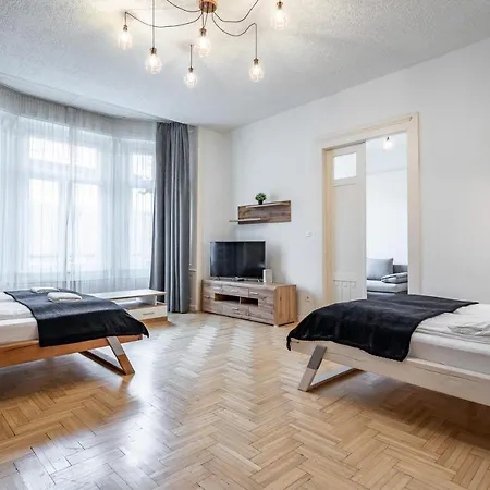 Apartment Central Luxury With Ac