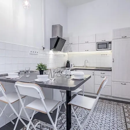 Central Luxury With Ac Apartment Budapest