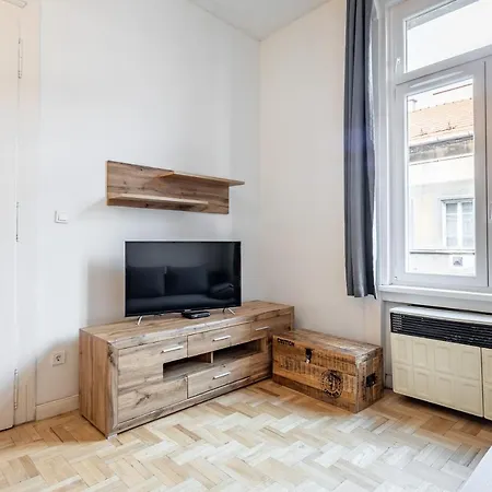 Apartment Central Luxury With Ac Budapest