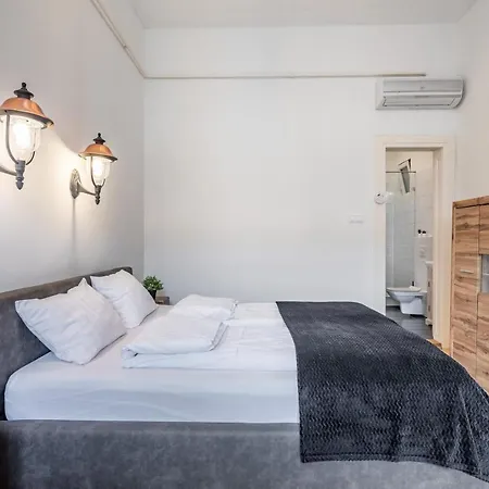 Apartment Central Luxury With Ac